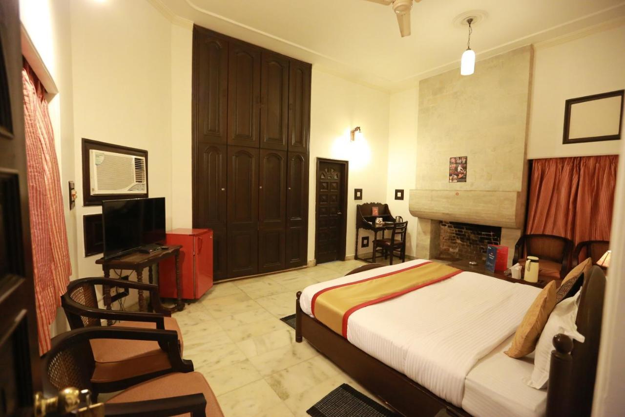 Oyo 8844 Meadows Inn Chinhat Exterior photo
